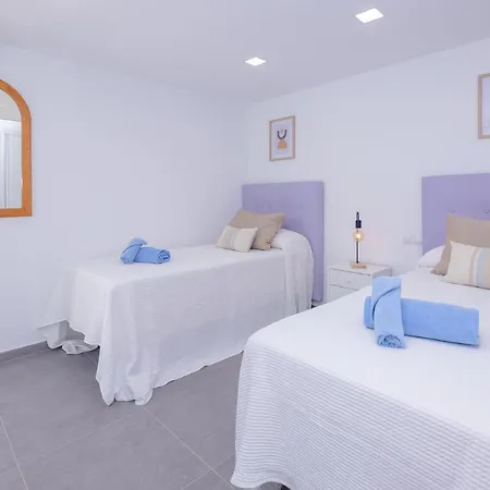 2 Beachfront By Holidays