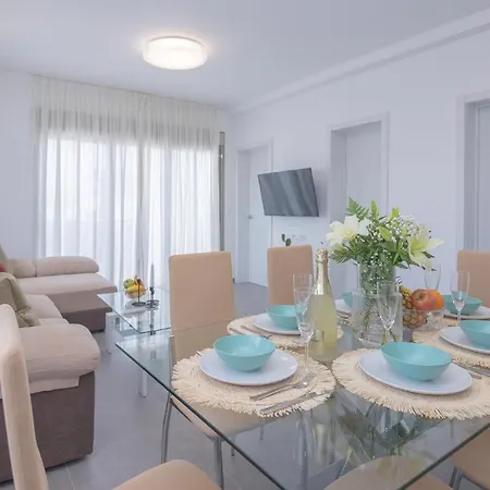 2 Beachfront By Holidays Apartment Corralejo