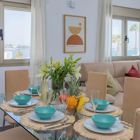 Poris 2 Beachfront Corralejo By Holidays Home Lägenhet Corralejo