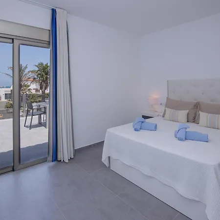 Poris 2 Beachfront Corralejo By Holidays Home *
